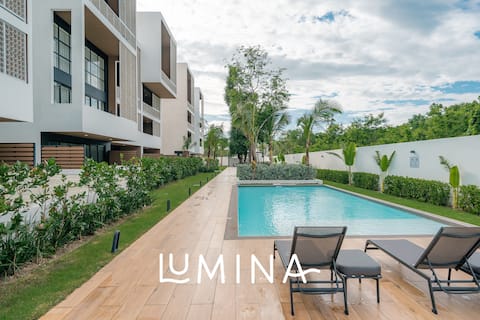 Modern 1BR Balcony & Pool in Flats at The Village