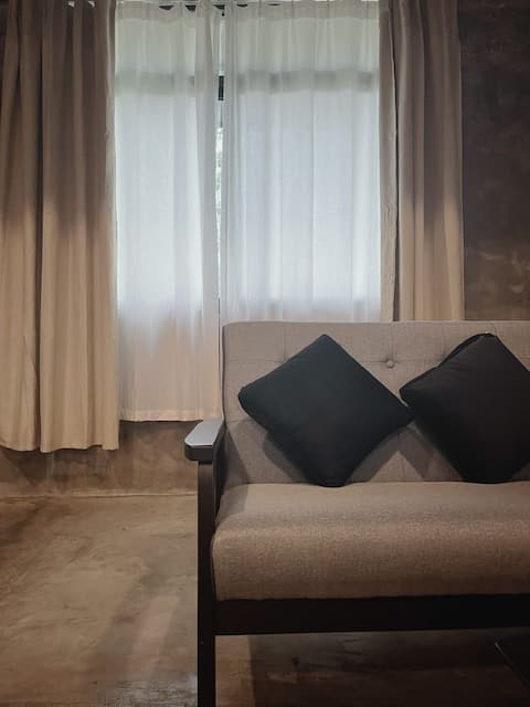 JW Homestay (ShopHouse Lv2)