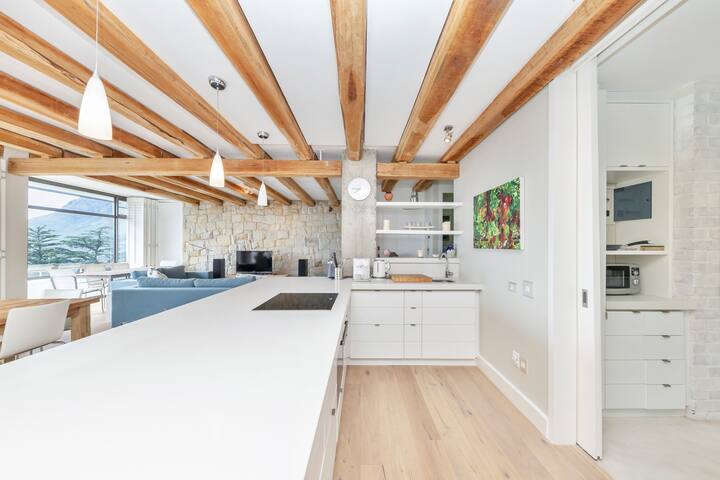 Breathtaking Holiday Home gallery image 3