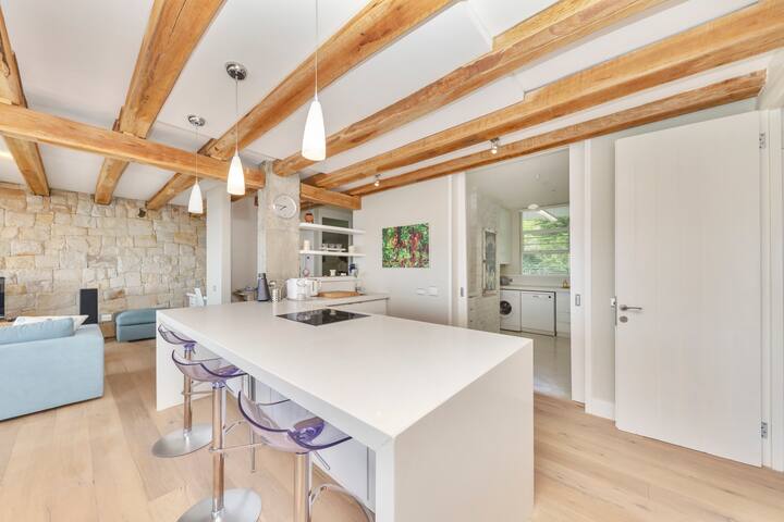 Breathtaking Holiday Home gallery image 2