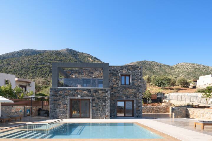 Montem SeaView Villa I, a Summer Retreat in Bali