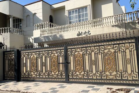 2.5 kanal Modern Luxurious house
