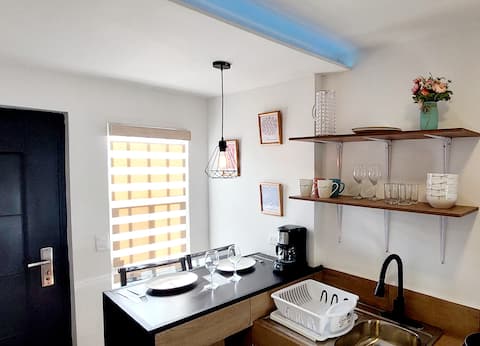 Top Airbnb: J'adore PARIS | King-size bed + Check-in + Parking in Chihuahua