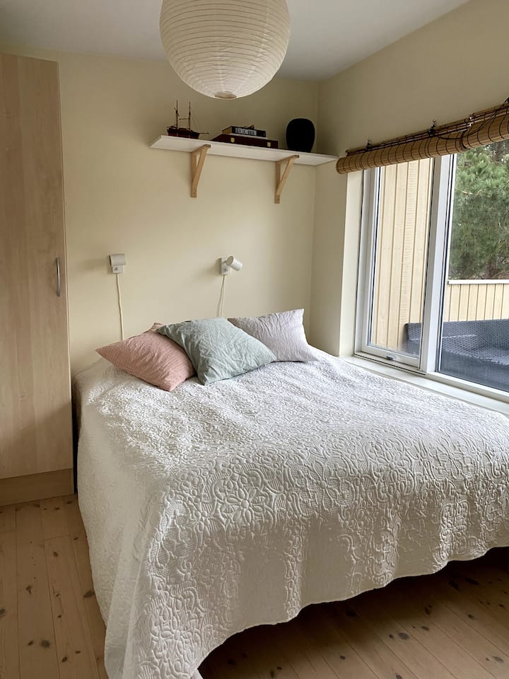 საძინებელი 1