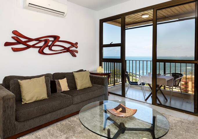 Stunning view over Ipanema Beach, 2 Bedroom gallery image 2