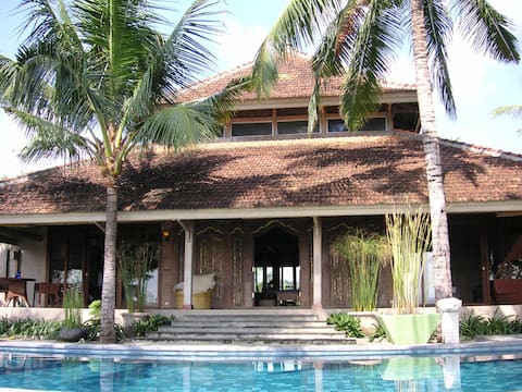 Batulayar Villa - Amazing Ocean and Sunset Views