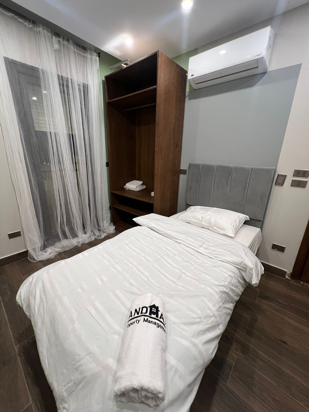 საძინებელი 4