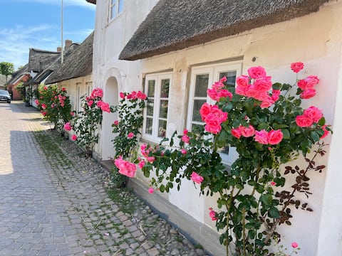 Captain's house from 1712, newly renovated, Nieblum