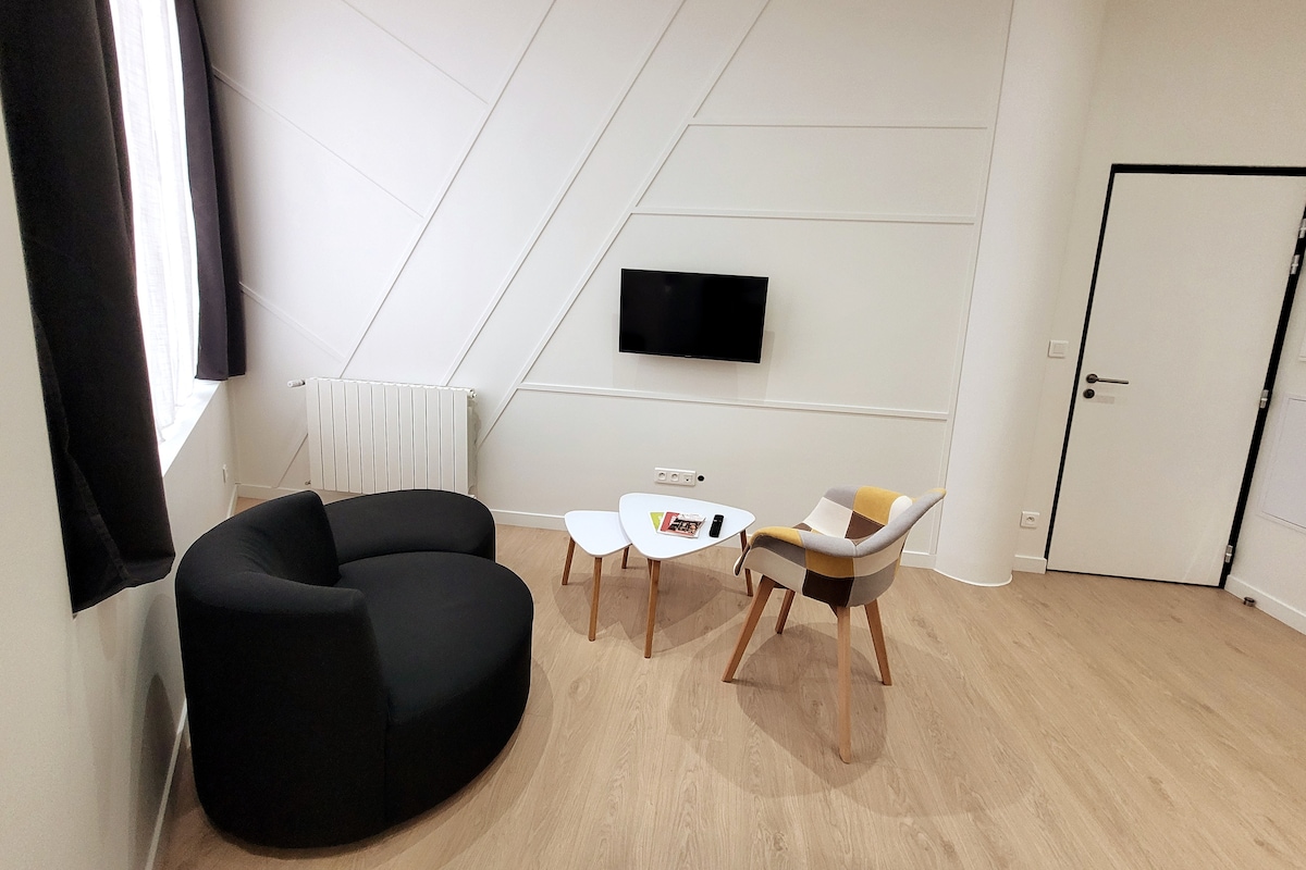 Proprietà Airbnb di successo: Elegant 2-room apartment, super central. a Brive La Gaillarde