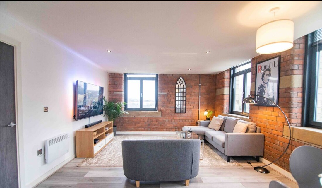 Top performing Airbnb: Bradford: Conditioning House - Suite 2 in Trident