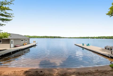 WOW! 13br 5ba Home Catfish Lake, Eagle River Chain