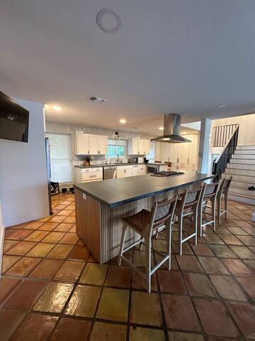 Central Austin Paradise Just 4 Miles from Downtown gallery image 4