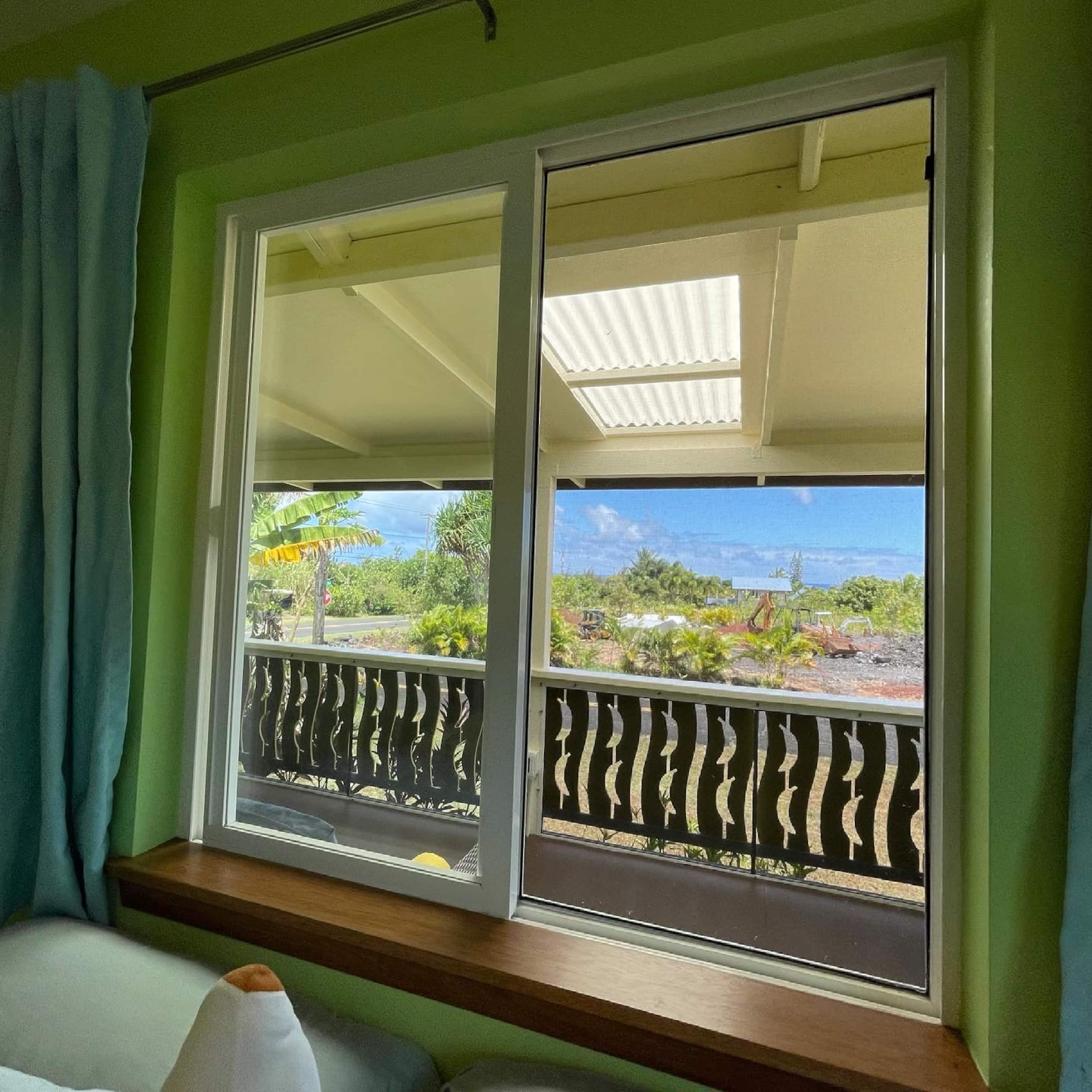 Bananarama Cottage, Black Sand Beach, A/C - Image 9