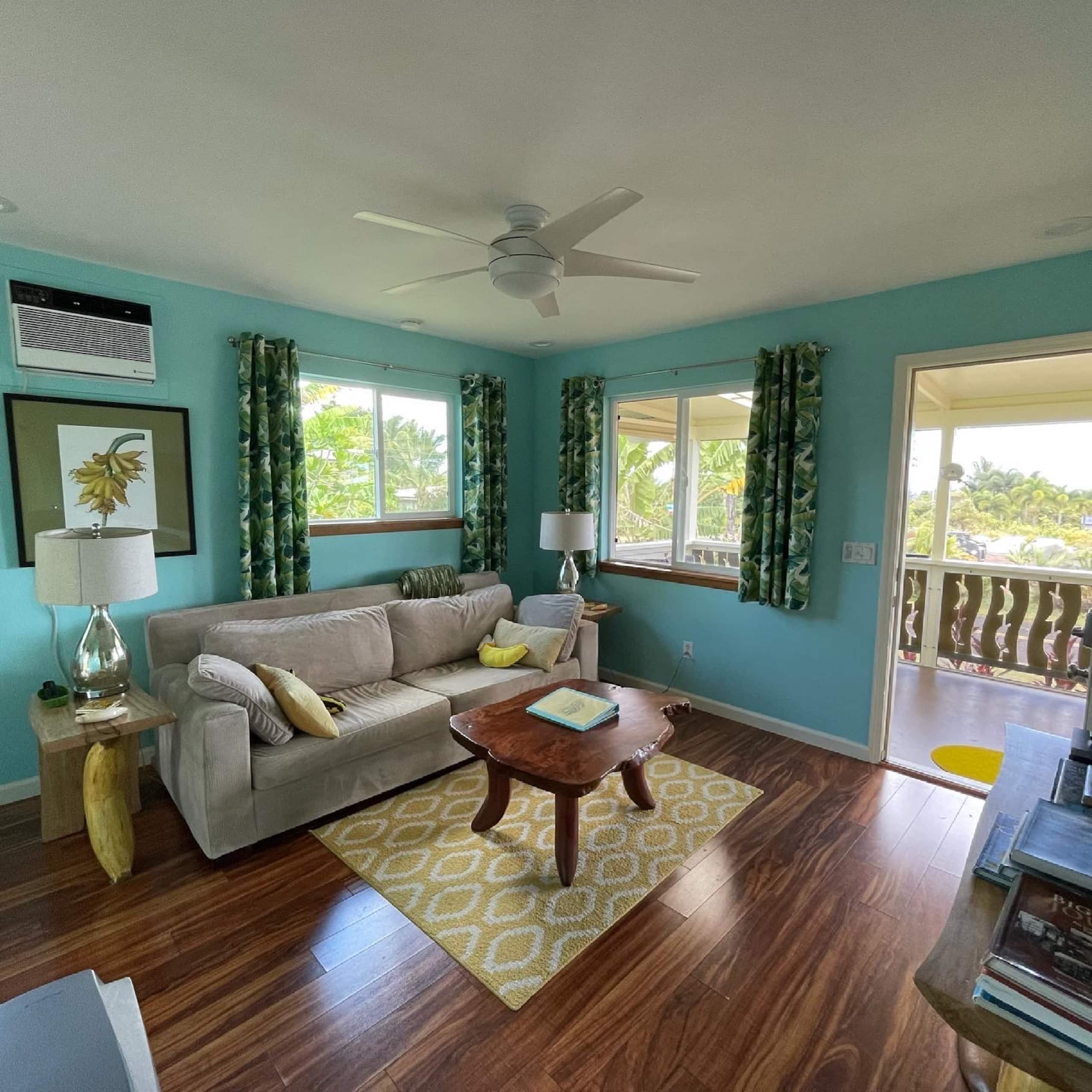 Bananarama Cottage, Black Sand Beach, A/C - Image 2