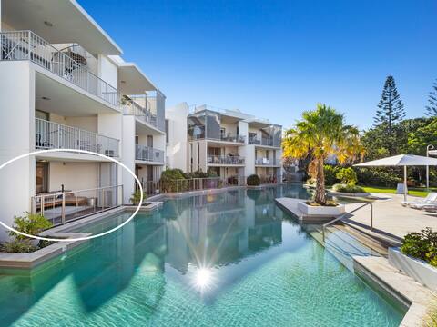 Luxury apartment with swim up lagoon access