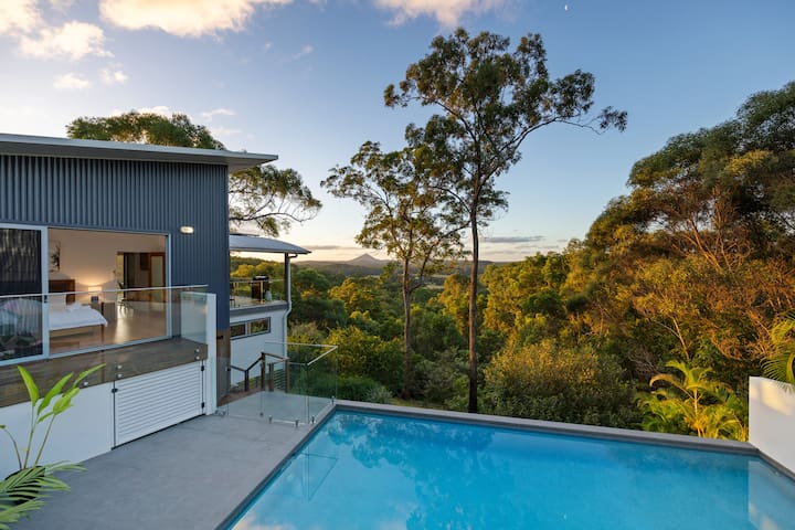 Hinterland Dreamers Retreat ~ Pet Friendly