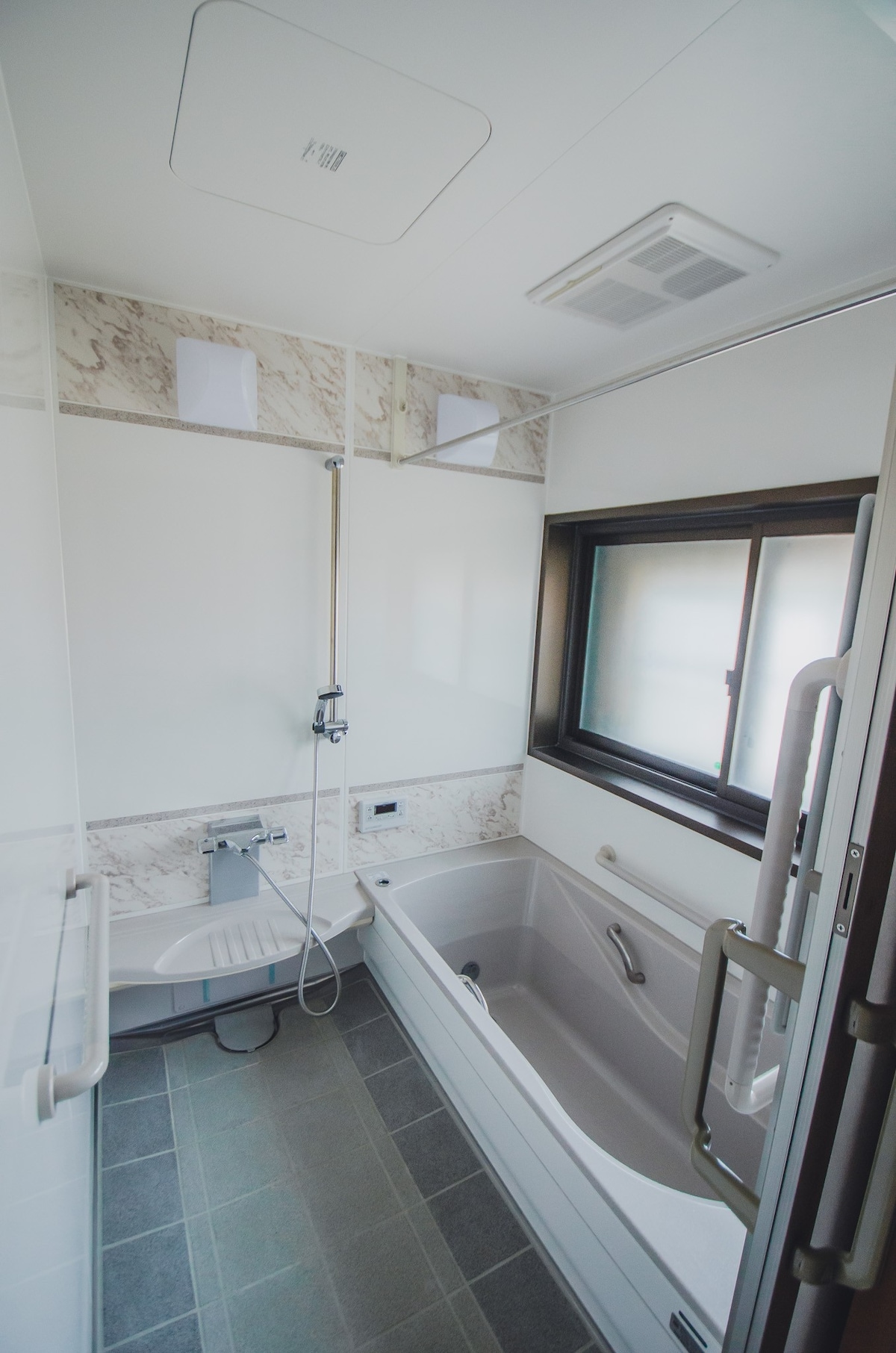 フルバスルーム