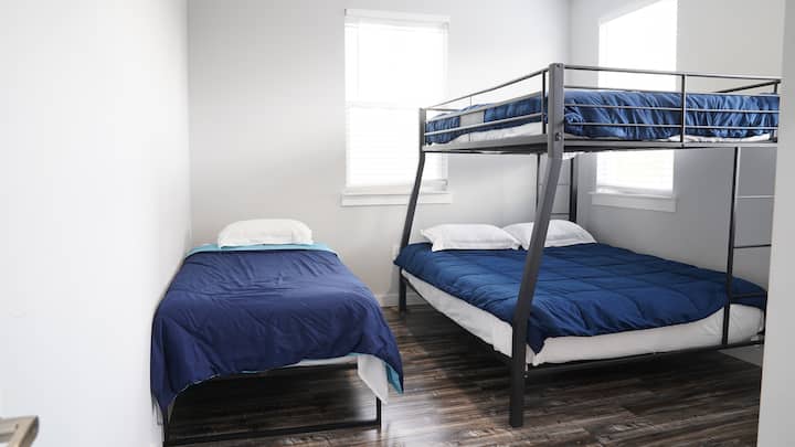 საძინებელი 4