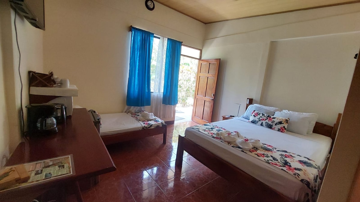 Kahala Cabins — photo 1