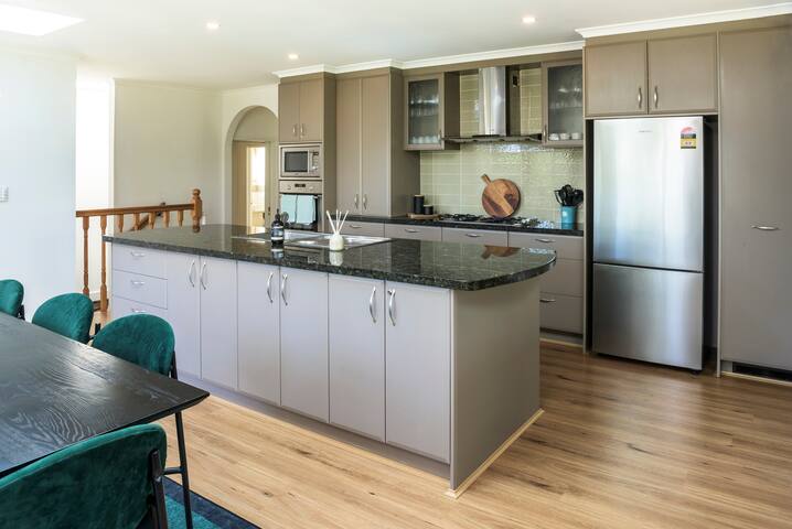 Elliott Lodge – for Family/Pets gallery image 3