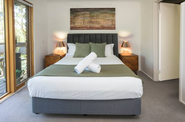 Elliott Lodge – for Family/Pets gallery image 2