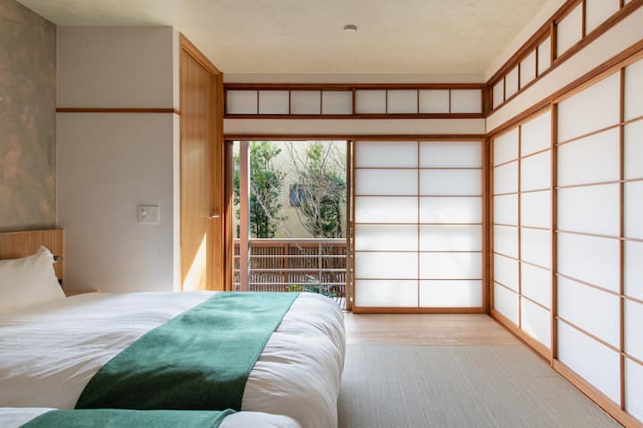 Habitación doble en el primer piso/ツインルーム1階