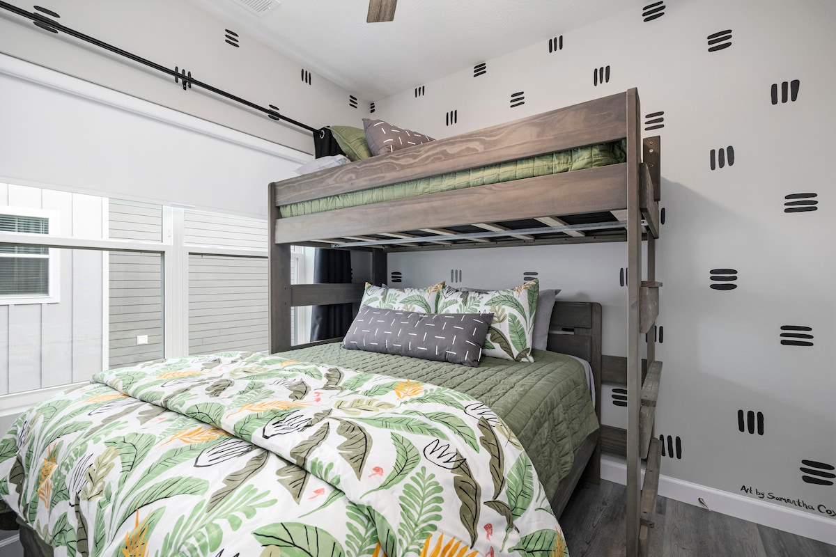 брачен кревет (широк 150-179 см) и брачен кревет (широк 180-179 см