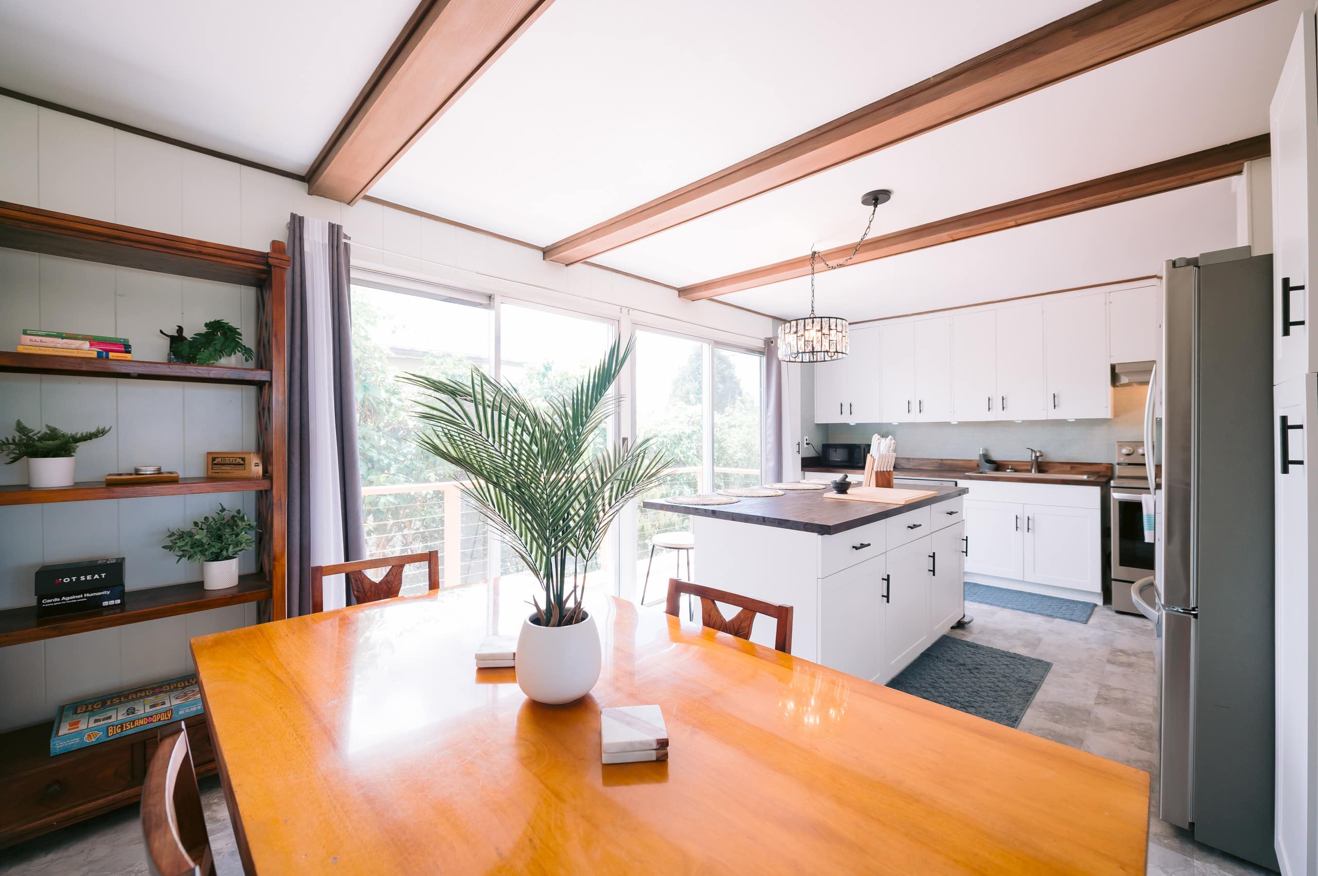 Home in Hilo · ★4.96 · 3 bedrooms · 4 beds · 2 shared baths - Image 6