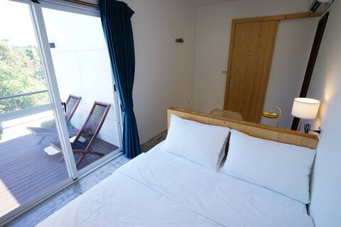 | 571-3 Small Balcony Double Room