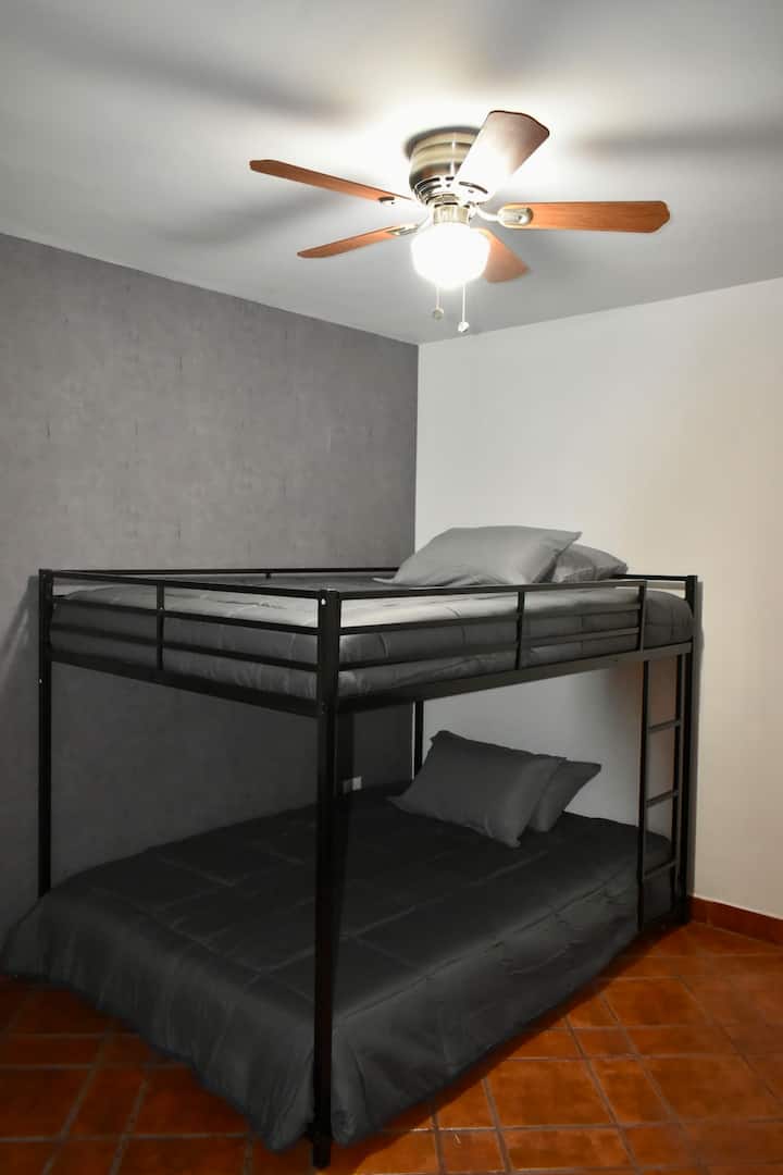 غرفة النوم 2