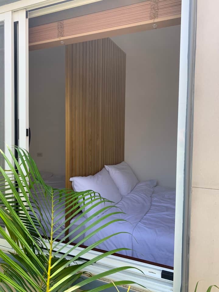 Huaji 571 Homestay | 571-6 Standard Quadruple Room
