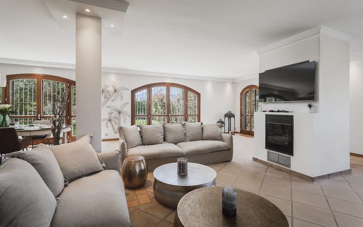 Super-lux 7 Bedroom Villa - Estepona