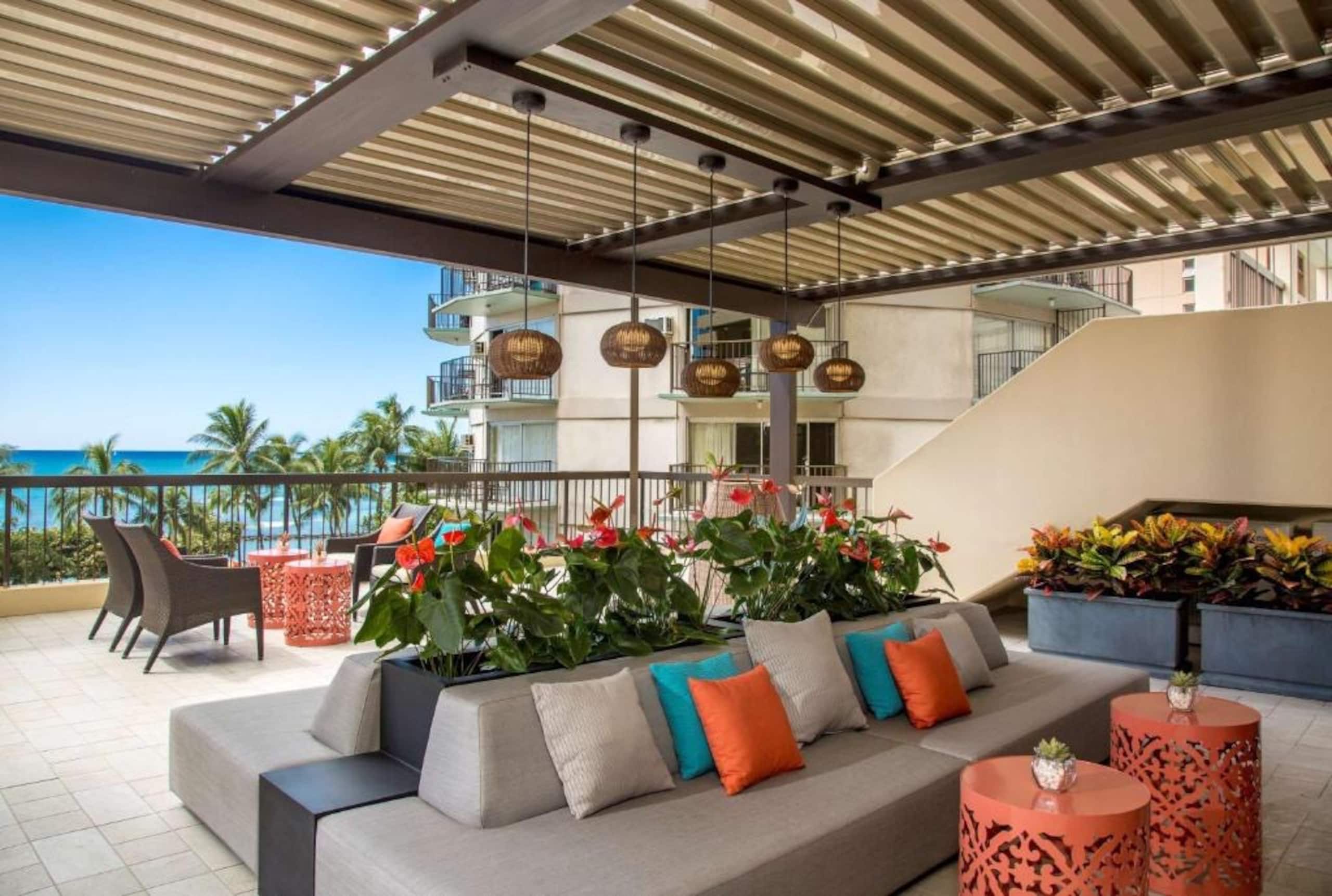 Luxury Oceanfront-Waikiki Beach- 2BR/2BTH/Parking - Image 77
