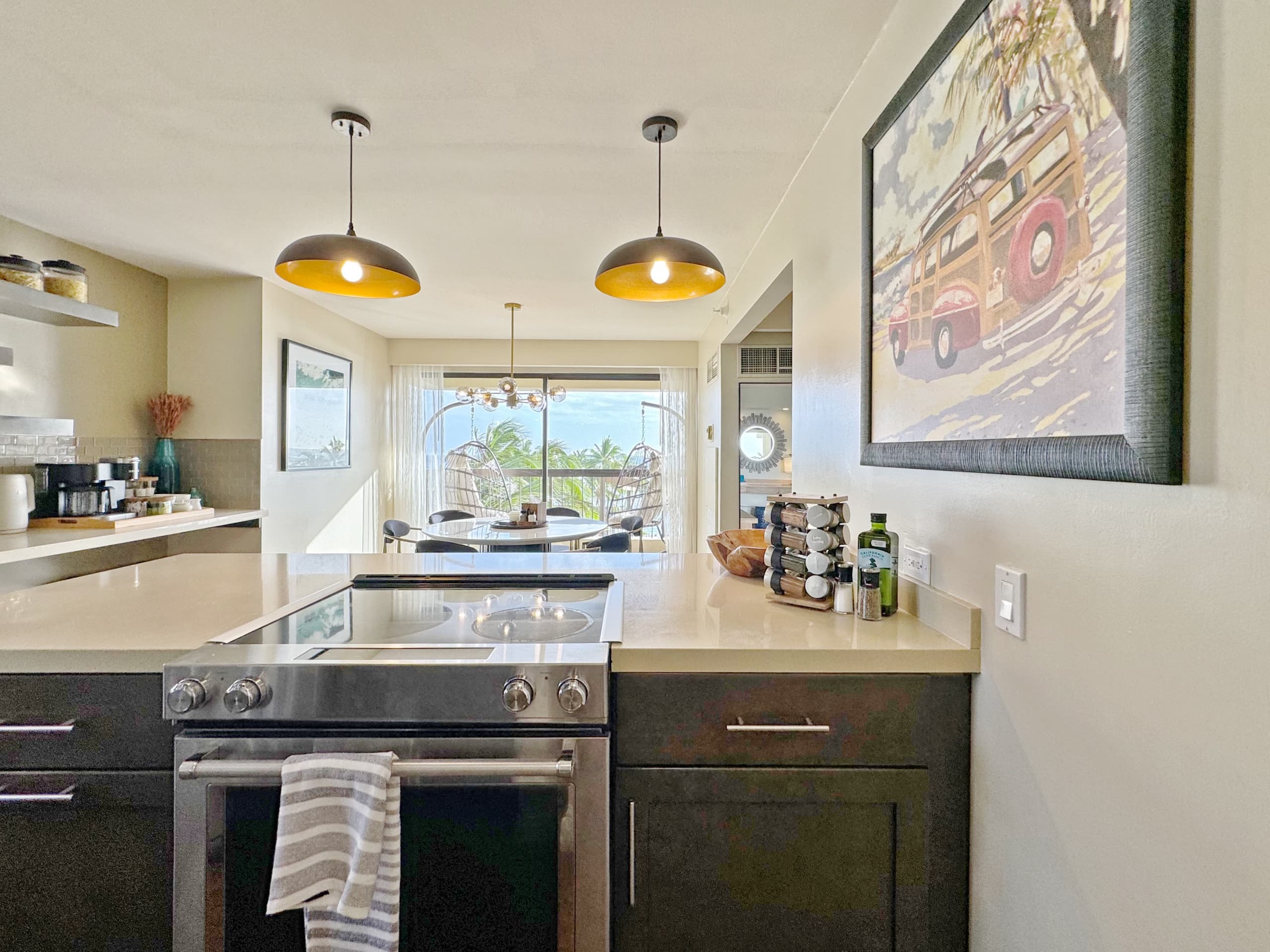 Luxury Oceanfront-Waikiki Beach- 2BR/2BTH/Parking - Image 20