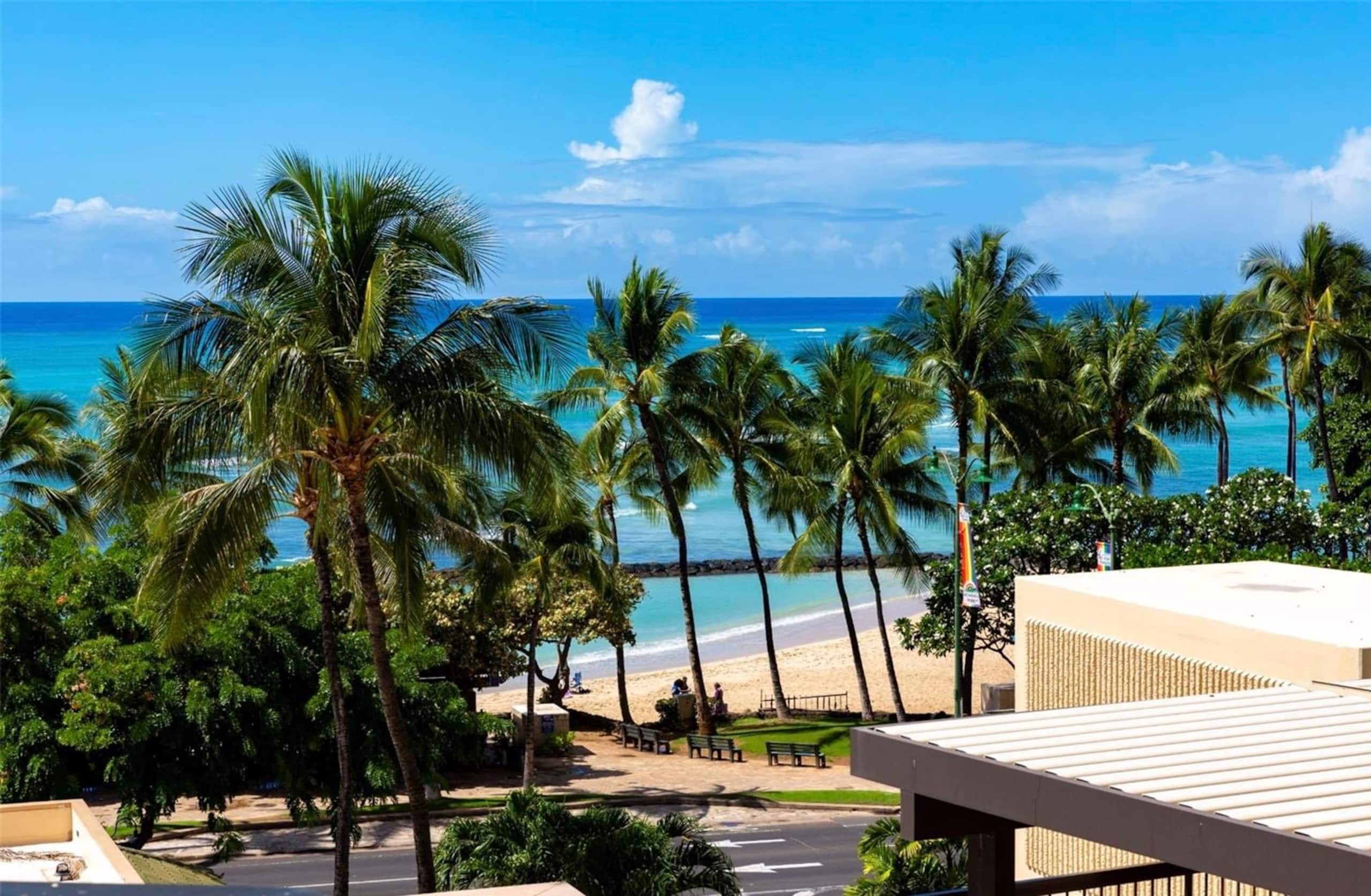 Luxury Oceanfront-Waikiki Beach- 2BR/2BTH/Parking - Image 63