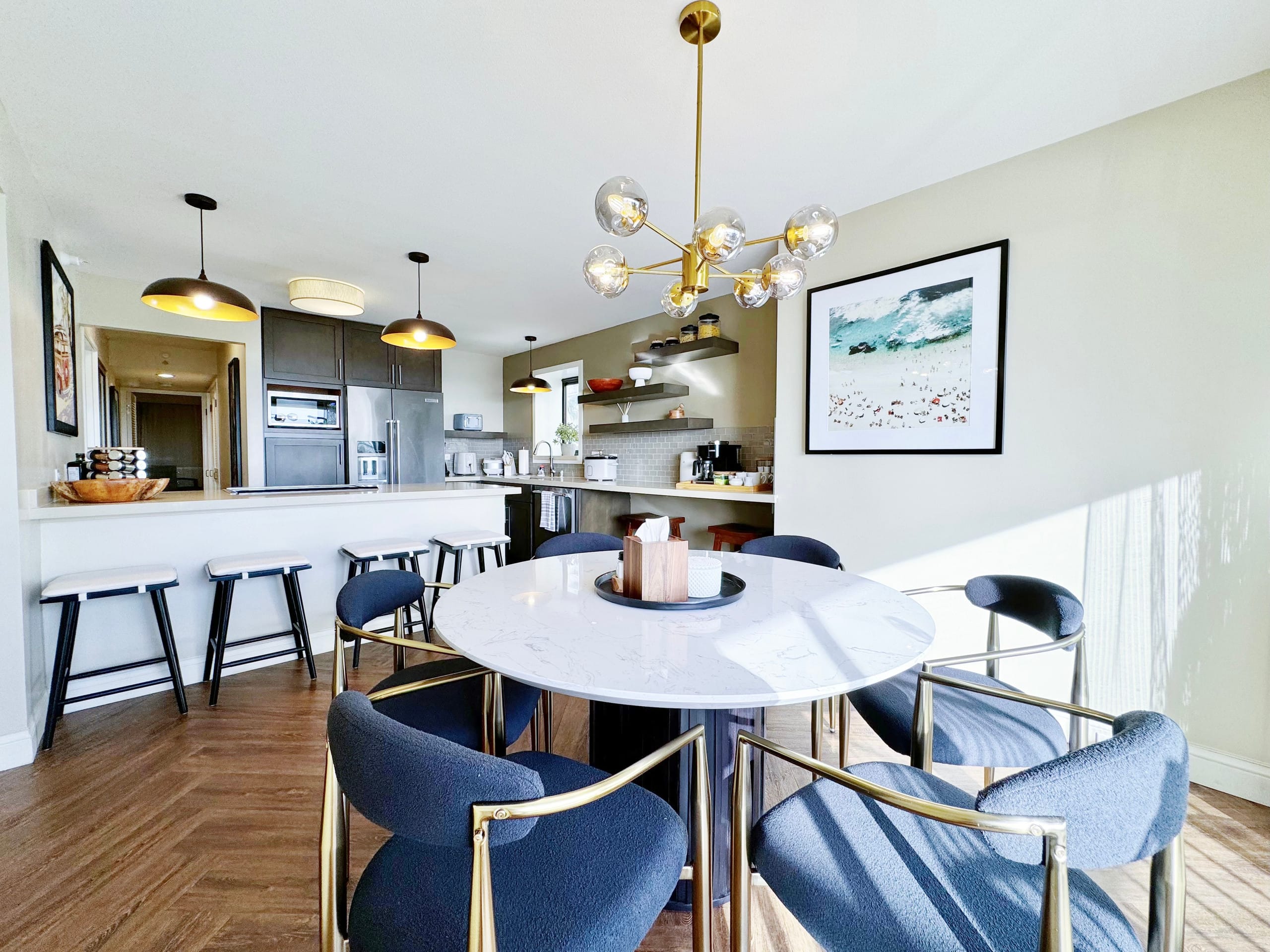 Luxury Oceanfront-Waikiki Beach- 2BR/2BTH/Parking - Image 33