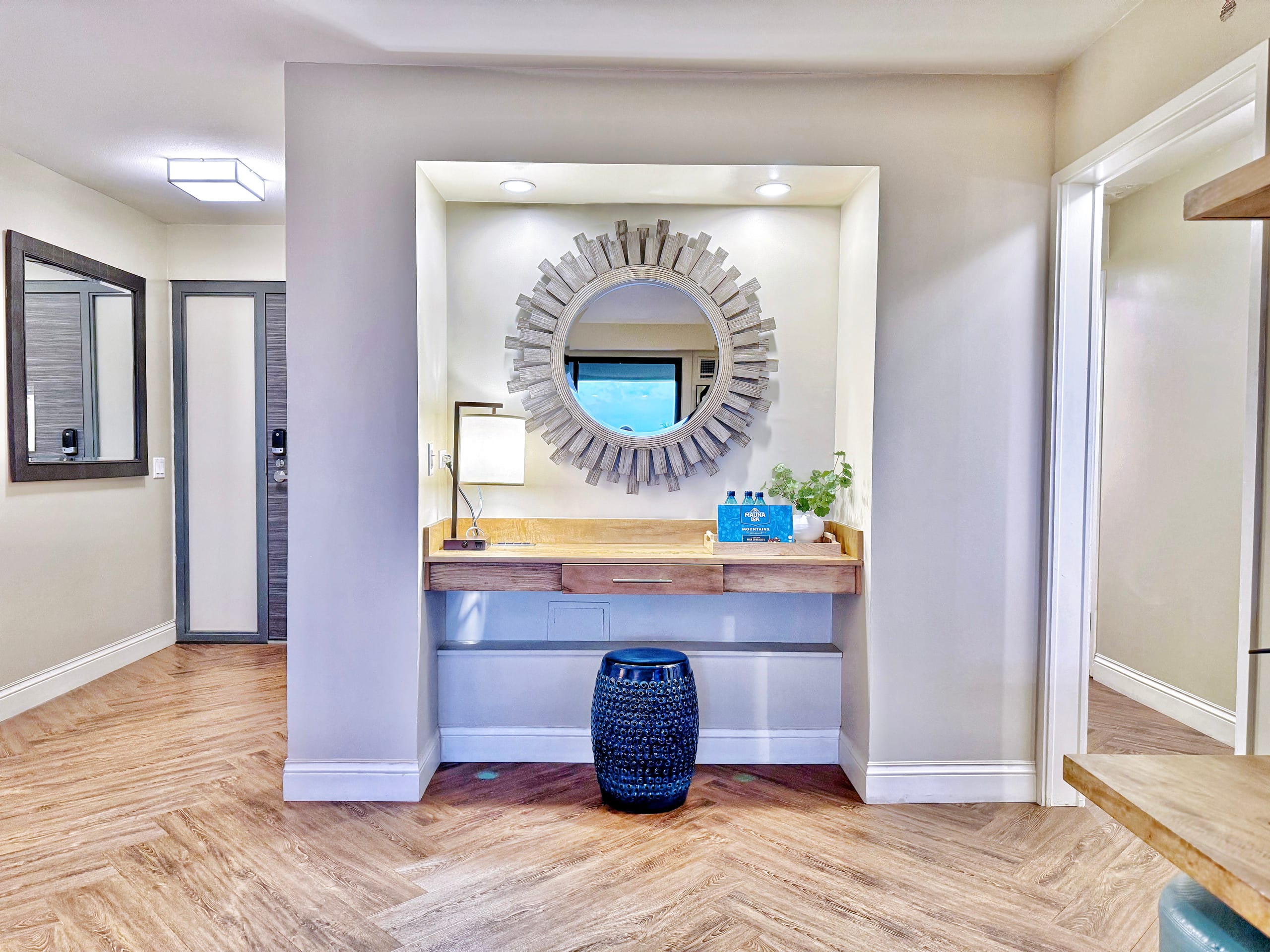 Luxury Oceanfront-Waikiki Beach- 2BR/2BTH/Parking - Image 15