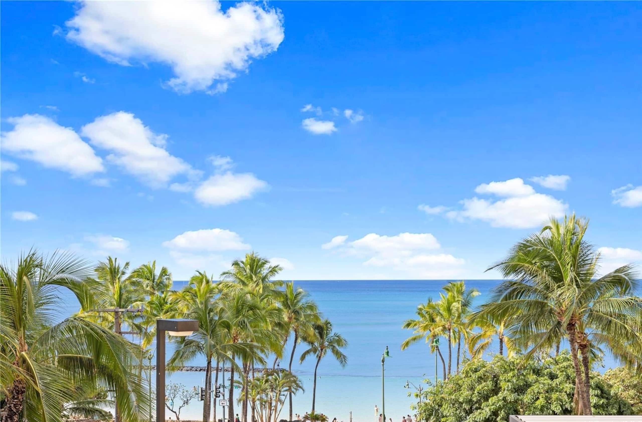 Luxury Oceanfront-Waikiki Beach- 2BR/2BTH/Parking - Image 61