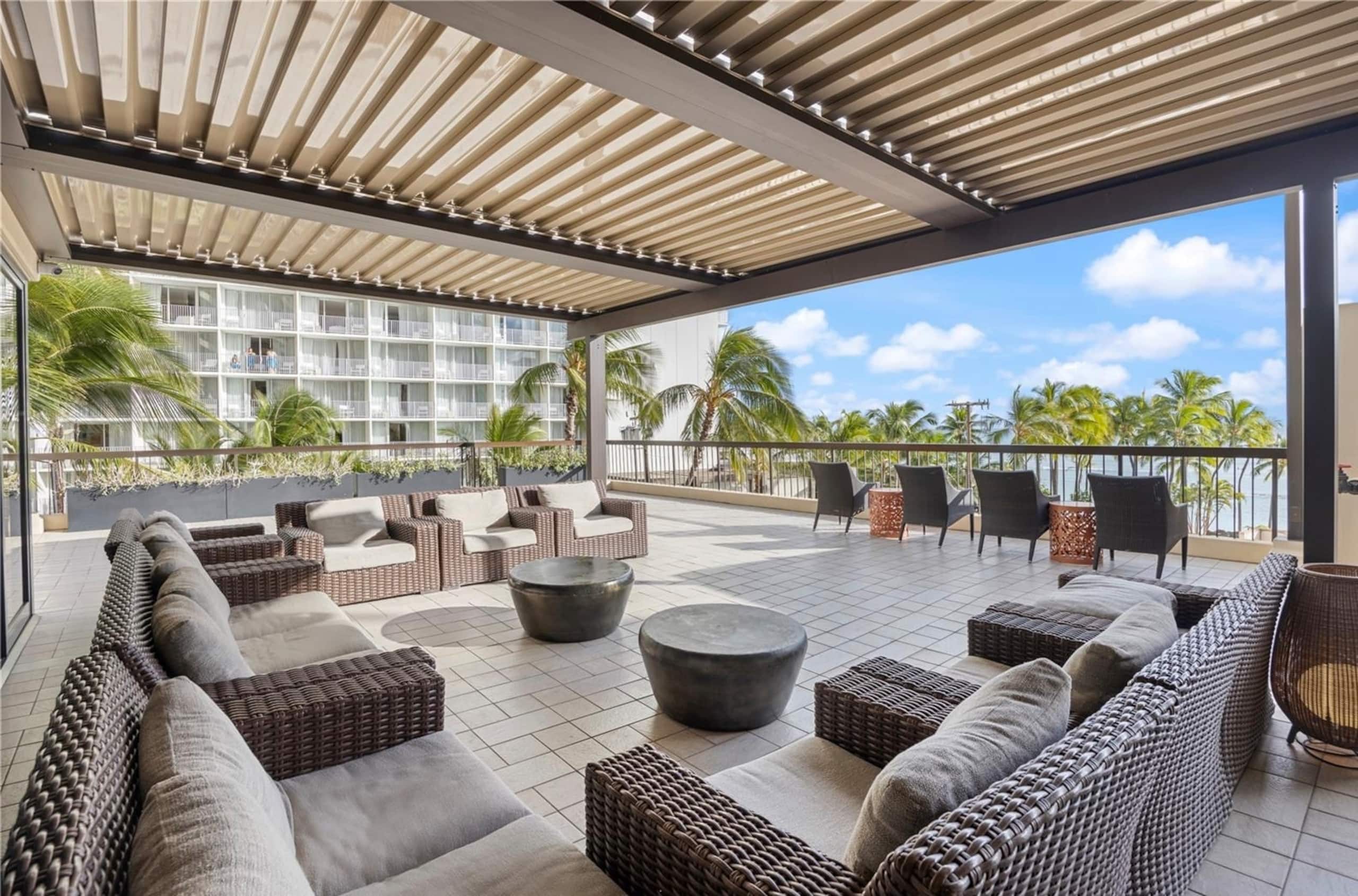Luxury Oceanfront-Waikiki Beach- 2BR/2BTH/Parking - Image 86