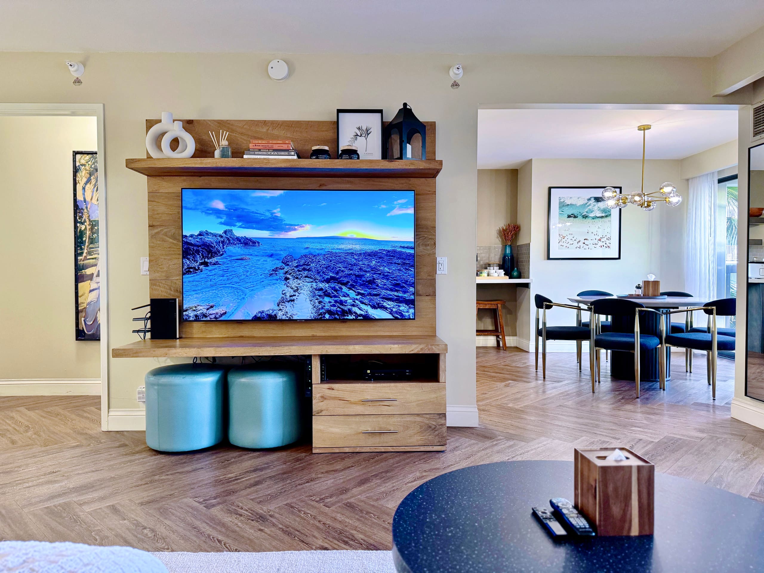 Luxury Oceanfront-Waikiki Beach- 2BR/2BTH/Parking - Image 11