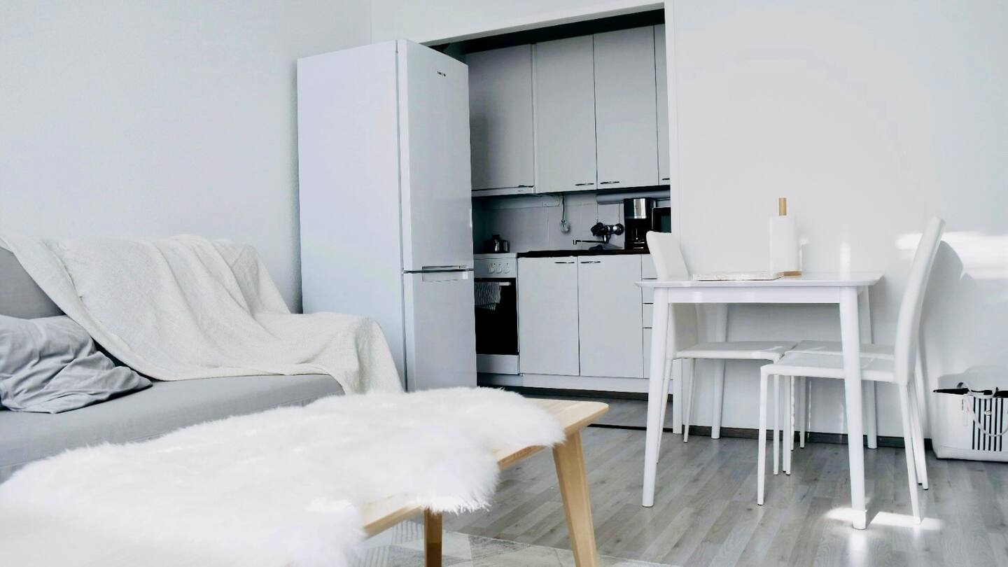 Ilona Apartments,
"The City Condo" 5
