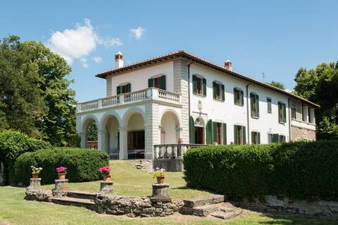 Villa Vitigliano 35 km from Florence