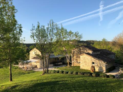 Maison pour 11 personnes, avec vue, piscine, calme