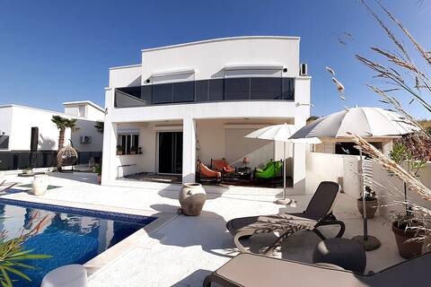 Villa Sunshine
