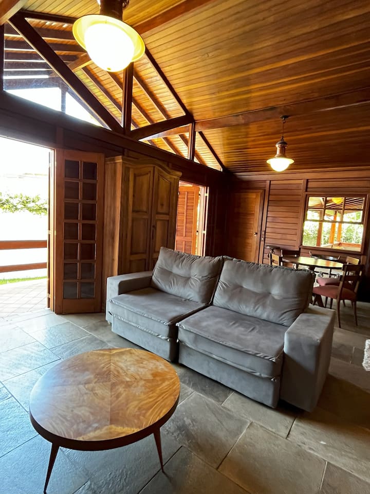 Casa De Madeira: Casa Aconchegante Com Piscina - Poços de Caldas