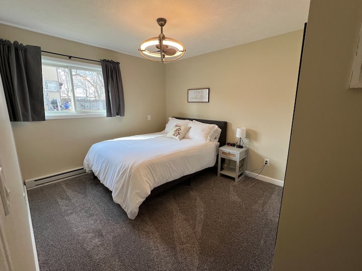 2 Br Walkable To Sparrow With Washer/dryer - Apt 1 - 蘭辛