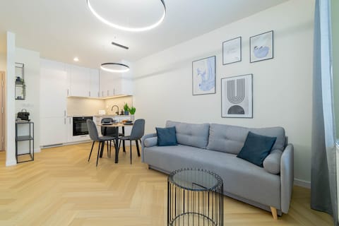 Popular Airbnb listing: Blue Apartment Ceglana in Brynów Osiedle Zgrzebnioka
