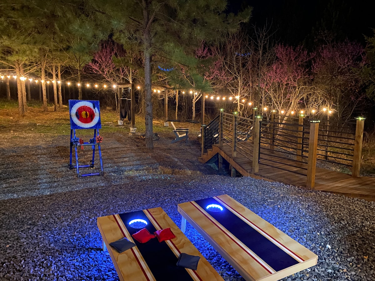Curated visual reference: Visual Reference: New Cabin Private Fishing Pond Fire Pit Hot Tub Cabins
