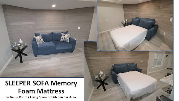 全新全尺寸拉伸沙发，配备记忆泡沫床垫，位于开放式起居空间。 可供2个小孩或1个成人舒适入住。 