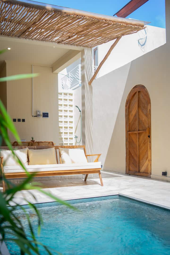 Tropical Aesthetic Pool Villa - Jimbaran